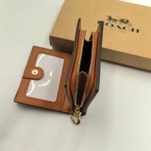 NWT Coach X Peanuts Snap Wallet Trusty&Trendy