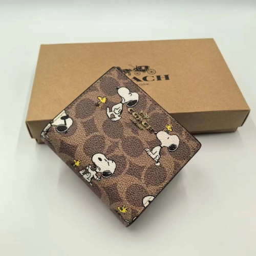 NWT Coach X Peanuts Snap Wallet Trusty&Trendy